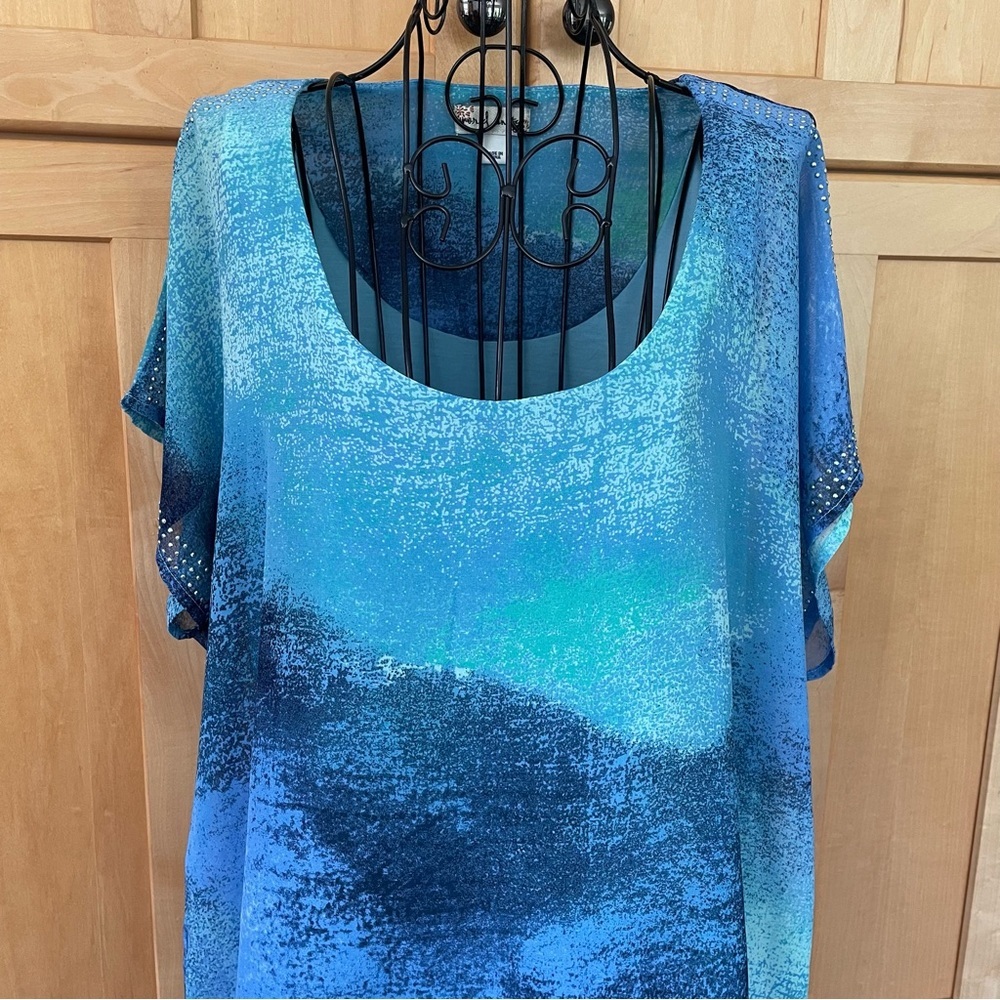 World Unity Blue With Bling Top With Underneath T… - image 2